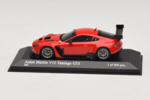 Aston Martin V12 Vantage GT3 Rød Minichamps 1:43 4371121392 Metal