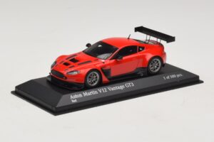 Aston Martin V12 Vantage GT3 Rød Minichamps 1:43 4371121392 Metal — billede 2 af 4