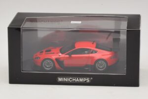 Aston Martin V12 Vantage GT3 Rød Minichamps 1:43 4371121392 Metal — billede 4 af 4