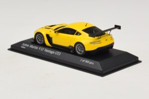 Aston Martin V12 Vantage GT3 Gul Minichamps 1:43 437121391 Metal — billede 3 af 4