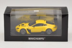 Aston Martin V12 Vantage GT3 Gul Minichamps 1:43 437121391 Metal — billede 4 af 4