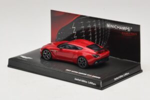 Aston Martin V12 Zagato Rød Minichamps 1:43 437137220 Metal — billede 3 af 5
