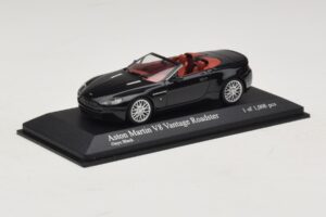Aston Martin V8 Vantage Roadster Sort Metallic Minichamps 1:43 400137431 Metal — billede 2 af 4