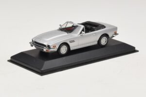 Aston Martin V8 Volante Sølv Minichamps 1:43 400137601 Metal — billede 2 af 4