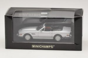 Aston Martin V8 Volante Sølv Minichamps 1:43 400137601 Metal — billede 4 af 4