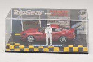 Aston Martin Vanquish S Rød Top Gear Med Figur Minichamps 1:43 519431372 Metal — billede 4 af 5
