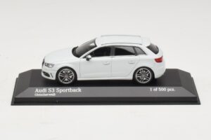 Audi S3 8V Sportback Hvid Minichamps 1:43 437013010 Metal
