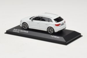 Audi S3 8V Sportback Hvid Minichamps 1:43 437013010 Metal — billede 3 af 4