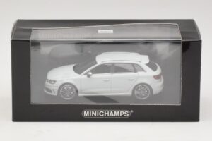 Audi S3 8V Sportback Hvid Minichamps 1:43 437013010 Metal — billede 4 af 4