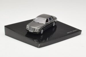 Bentley Arnage T Cypress Grey Minichamps 1:43 BL386 Metal — billede 2 af 4