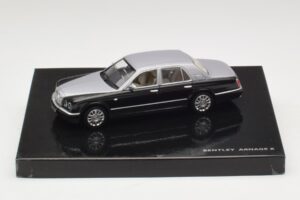 Bentley Arnage R Sølv Minichamps 1:43 Bentley Arnage R Sølv Minichamps 1:43 BL387 Metal