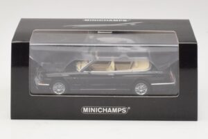 Bentley Azure Sort Minichamps 1:43 436139930 Metal — billede 4 af 4