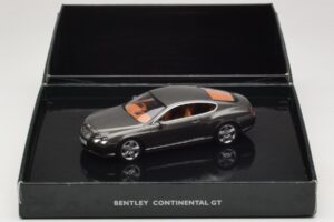Bentley Continental GT Cypress Green Minichamps 1:43 BL312 Metal — billede 4 af 4