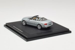 Bentley Continental GTC Light Grey Metallic Minichamps 1:43 BL907 Metal — billede 2 af 4