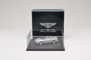 Bentley Continental GTC Light Grey Metallic Minichamps 1:43 BL907 Metal — billede 4 af 4