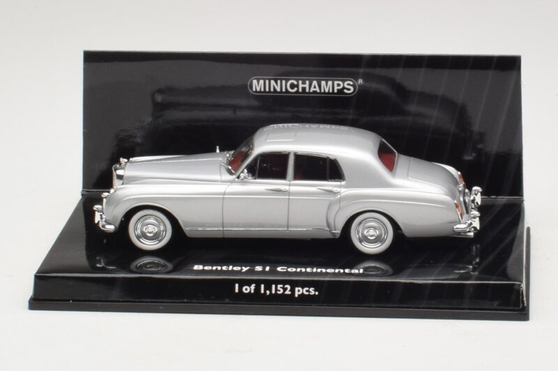 Bentley S1 Continental Sølv Minichamps 1:43 436139552 Metal