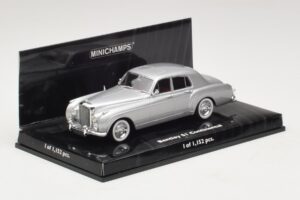 Bentley S1 Continental Sølv Minichamps 1:43 436139552 Metal — billede 2 af 4