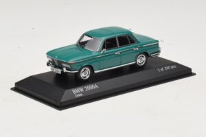 BMW 2000A Grøn Minichamps 1:43 437023001 Metal — billede 2 af 4