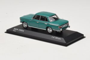 BMW 2000A Grøn Minichamps 1:43 437023001 Metal — billede 3 af 4