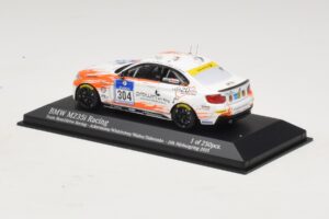 BMW M235i Team Rent2drive #304 Ackermann / Wishkirchen 24 Hours of Nurburgring 2015 Minichamps 1:43 437152504 Metal — billede 3 af 4