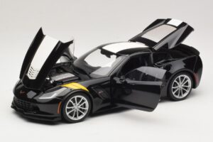 Chevrolet Corvette C7 Grand Sport Sort med Hvide Striber AUTOart 1:18 71273 Komposit — billede 2 af 8