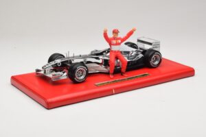 Ferrari F2004 #1 M. Schumacher Six Time World Champion 2004 Krom Sølv Hot Wheels 1:18 C7332 Metal