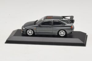 Ford Escort RS Cosworth Mørkegrøn Metallic Minichamps 1:43 430086300 Metal