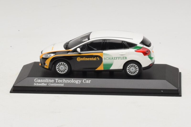 Ford Focus Benzin Teknologibil Continental Schaeffler Minichamps 1:43 Ford Focus Benzin Teknologibil Continental Schaeffler Minichamps 1:43 AB65A Metal