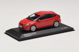 Ford Focus ST Mk2 Rød Minichamps 1:43 400087301 Metal — billede 2 af 4