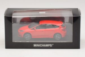 Ford Focus ST Mk3 Rød Minichamps 1:43 410081001 Metal — billede 4 af 4