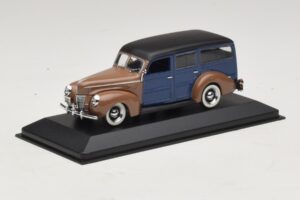Ford V8 De Luxe Woody Station Wagon Brun Blå Minichamps 1:43 400082112 Metal — billede 2 af 4