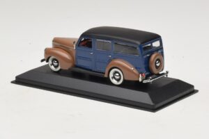 Ford V8 De Luxe Woody Station Wagon Brun Blå Minichamps 1:43 400082112 Metal — billede 3 af 4