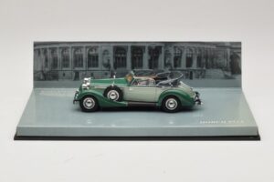 Horch 853 Cabriolet Grøn Minichamps 1:43 436012034 Metal