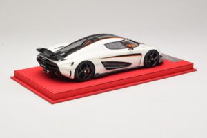 Koenigsegg Regera Hvid med Sort Karbon FrontiArt 1:18 REMC043 Resin — billede 2 af 7