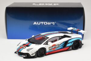 Lamborghini Aventador LB Works Martini Livery AUTOart 1:18 79185 Komposit — billede 8 af 8