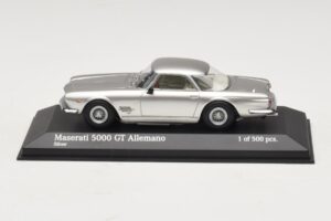 Maserati 5000 GT Allemano Sølv Minichamps 1:43 437123324 Metal