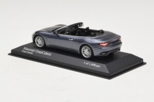 Maserati GranCabrio Grå Metallic Minichamps 1:43 400123931 Metal — billede 3 af 4