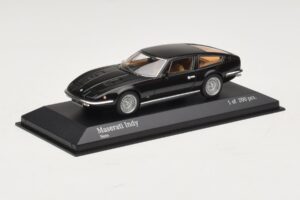 Maserati Indy Sort Minichamps 1:43 437123121 Metal — billede 2 af 4