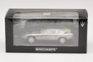 Maserati Khamsin Grey Metallic Minichamps 1:43 437123220 Metal — billede 4 af 4