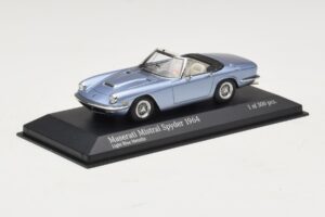 Maserati Mistral Spyder Light Blue Metallic Minichamps 1:43 437123432 Metal — billede 2 af 4