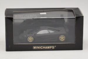 McLaren F1 GTR Prototype Mat Sort Med Gyldne Fælge Minichamps 1:43 MCLAREN008 Metal — billede 4 af 4