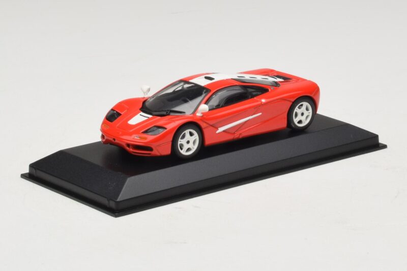 McLaren F1 Rød Med Hvide Striber Minichamps 1:43 McLaren F1 Rød Med Hvide Striber Minichamps 1:43 MCLAREN005 Metal
