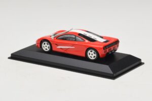 McLaren F1 Rød Med Hvide Striber Minichamps 1:43 MCLAREN005 Metal — billede 2 af 4