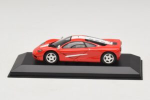 McLaren F1 Rød Med Hvide Striber Minichamps 1:43 MCLAREN005 Metal — billede 3 af 4