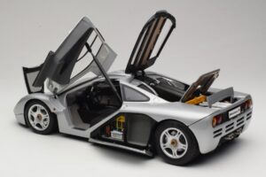McLaren F1 Sølv Minichamps 1:12 530133123 Metal — billede 5 af 8