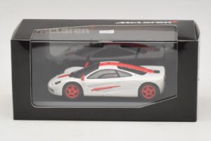 McLaren F1 Hvid Med Røde Striber Minichamps 1:43 MCLAREN003 Metal — billede 3 af 4