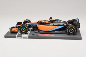 McLaren MCL36 #3 D. Ricciardo Bahrain GP 2022 Minichamps 1:18 537221803 Metal — billede 4 af 7