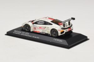 McLaren MP4-12C GT3 #11 Art Grand Prix Leclerc / Parisy 24 Hours of Spa 2013 Minichamps 1:43 437131311 Metal — billede 3 af 4