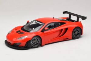 McLaren MP4-12C GT3 Rød 2013 Minichamps 1:18 151121392 Metal