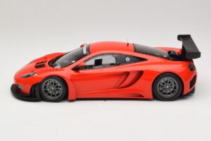 McLaren MP4-12C GT3 Rød 2013 Minichamps 1:18 151121392 Metal — billede 3 af 6